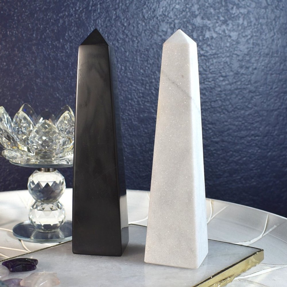 Shadow & Light Onyx Tower Set